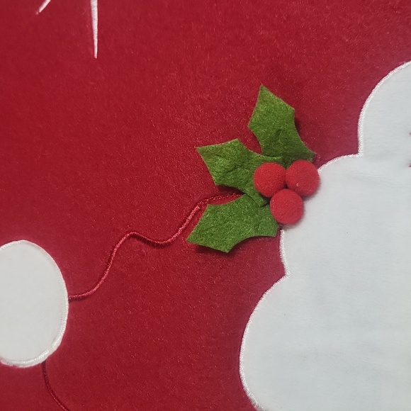 RED SHED Red White 48" Whimsical Santa Reindeer Felt & Faux Fur Tree Skirt - Picture 6 of 6